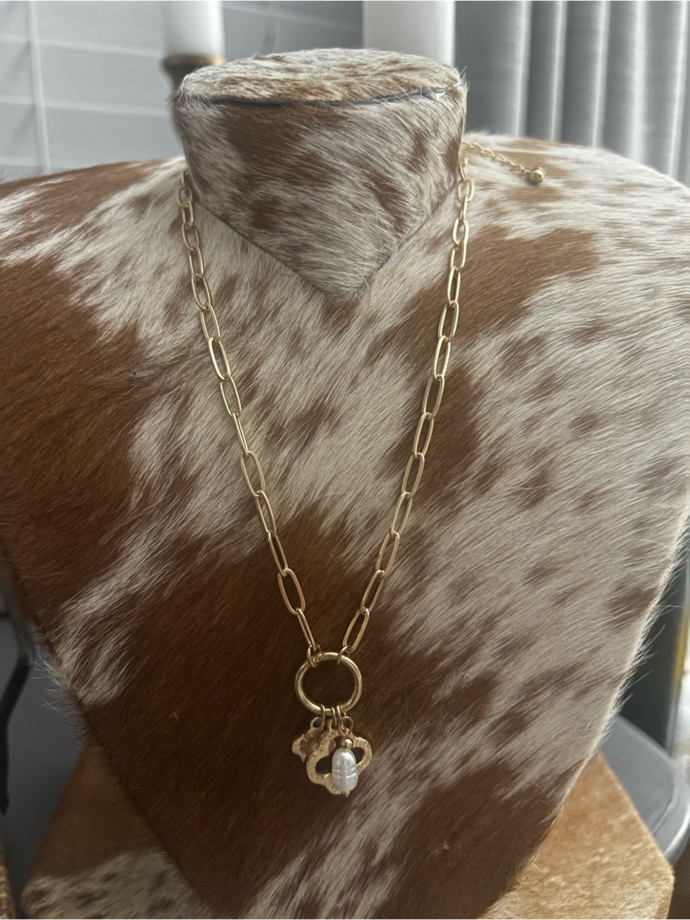 Gold Plated Link Necklace with Pearl & Clover Charm-Fashion Jewelry
